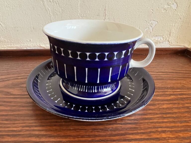 Read more about the article ARABIA Valencia Tea Cup and Saucer 1 guest Uraprocoppe  Scandinavian  Finland