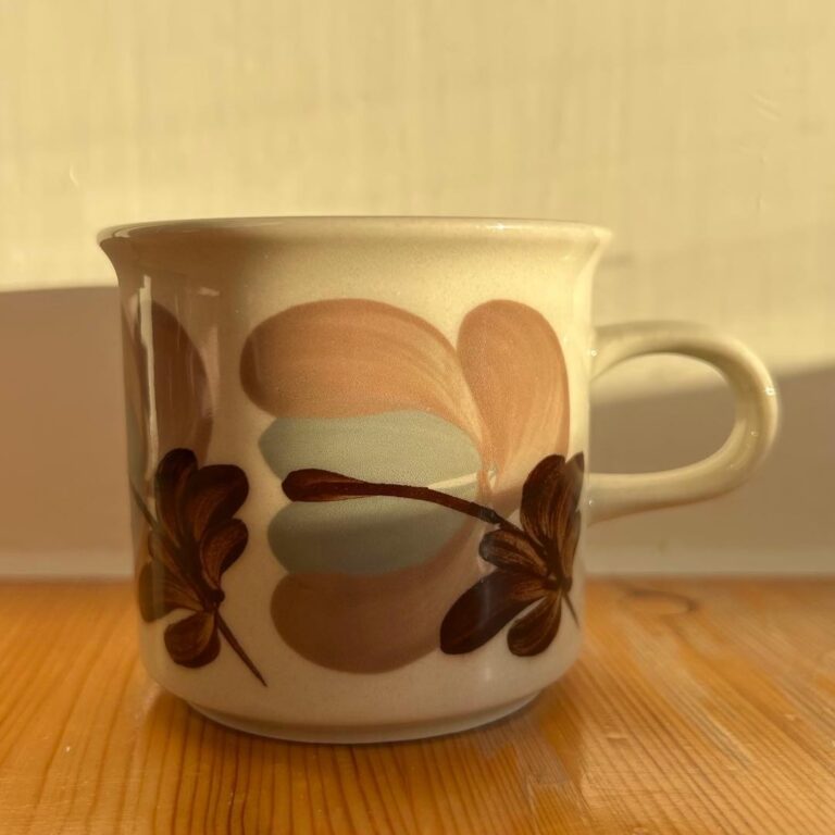 Read more about the article Arabia Koralli Coral Mug Coffee Cup