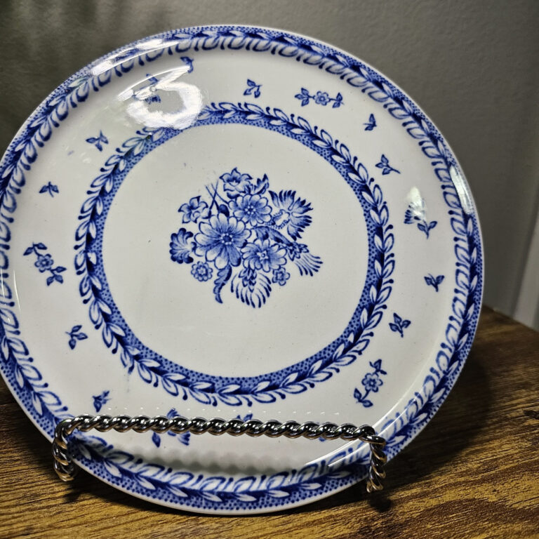 Read more about the article Vintage ARABIA Finland FINN FLOWER BLUE 6-1/2″ Plate