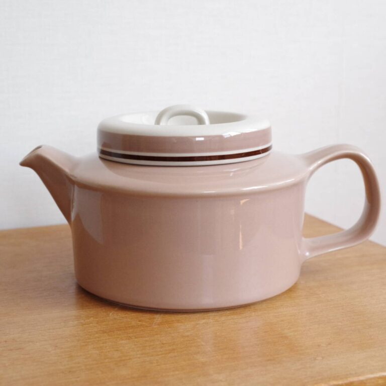 Read more about the article [Vintage] ARABIA Koralli TEA POT Tea Pot Strainer with Tea Strainer