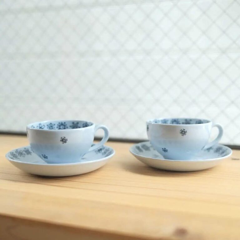 Read more about the article Arabia Snowflake C S 2 Sets