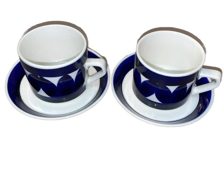 Read more about the article Arabia Of Finland Vintage Sotka Coffee Cup And Saucer Blue White Pattern