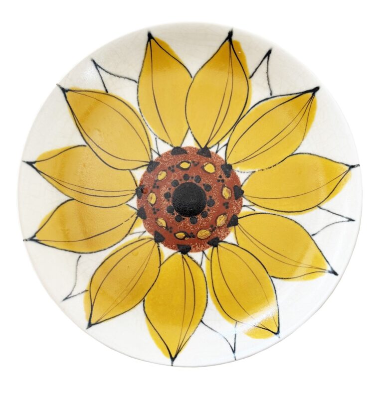 Read more about the article ARABIA Finland Plate Sunflower 9.25” Hand Painted Stoneware Mid Century Modern