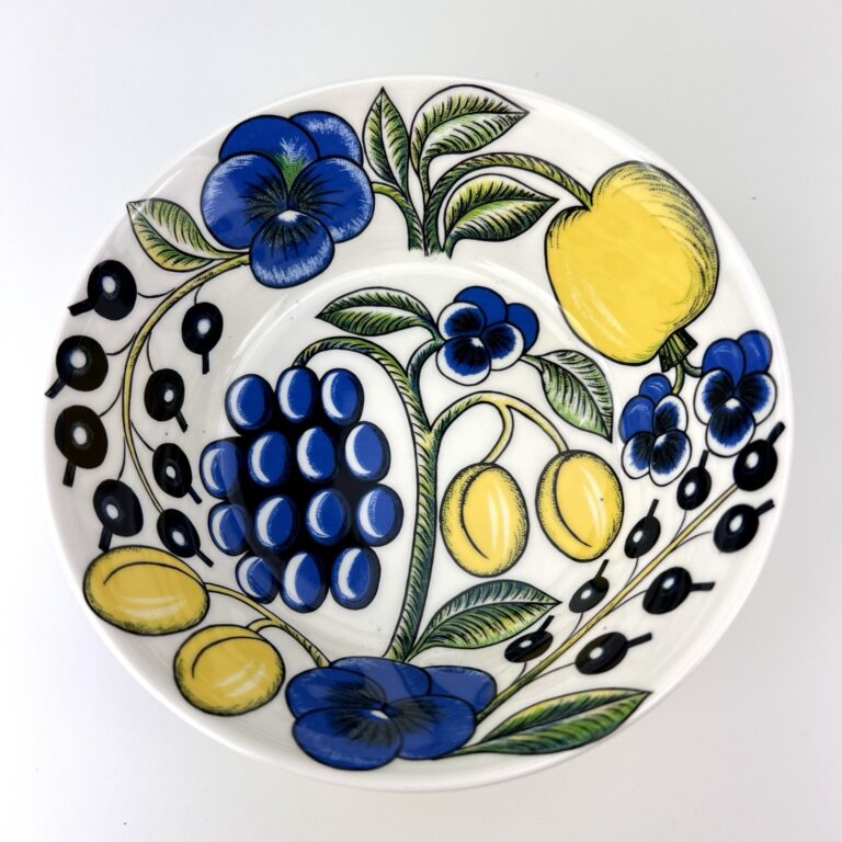 Read more about the article Arabia Of Finland Paratiisi Soup Cereal Bowl Vintage MCM Finnish Design