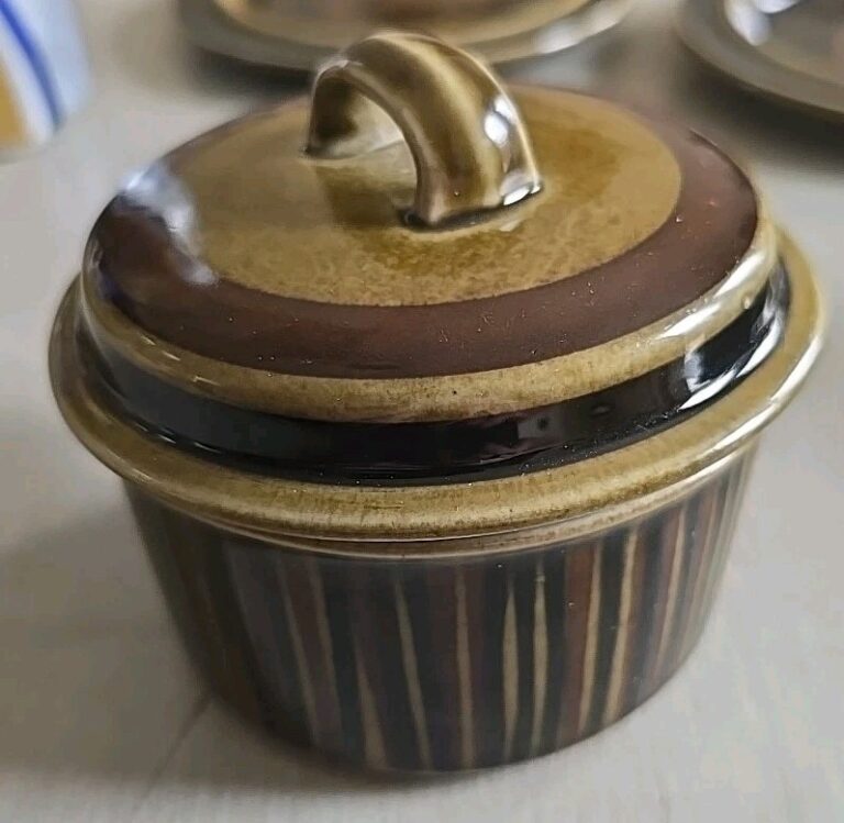 Read more about the article Vtg Rare Arabia Of Finland Kosmos Sugar Bowl Dish MCM