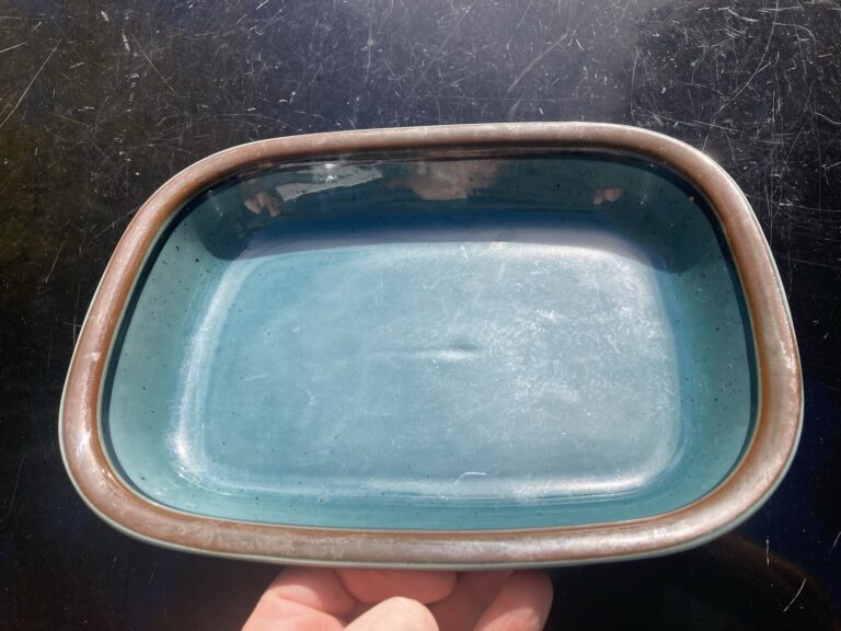 Read more about the article Vintage Arabia Finland Meri Blue Brown Glazed Pot Casserole Serving Dish 14″