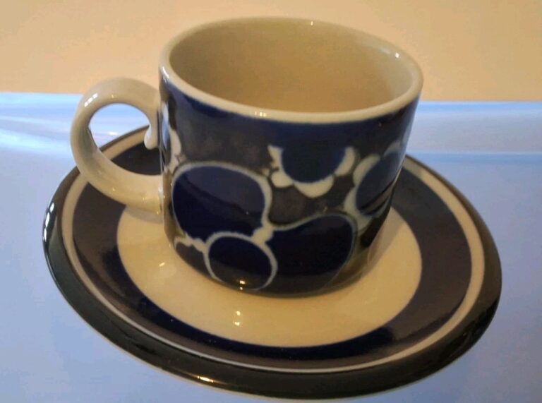 Read more about the article ARABIA FINLAND Saara  Coffee Cup ONLY