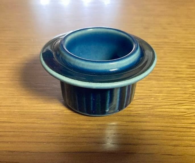 Read more about the article ARABIA Blue Kosmos Egg Cup Ulla Procope