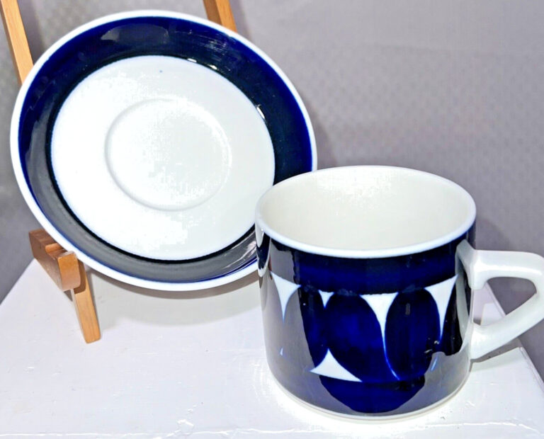 Read more about the article Arabia Finland Sotka Blue White Cup and Saucer 1970s Mid Century Modern MCM