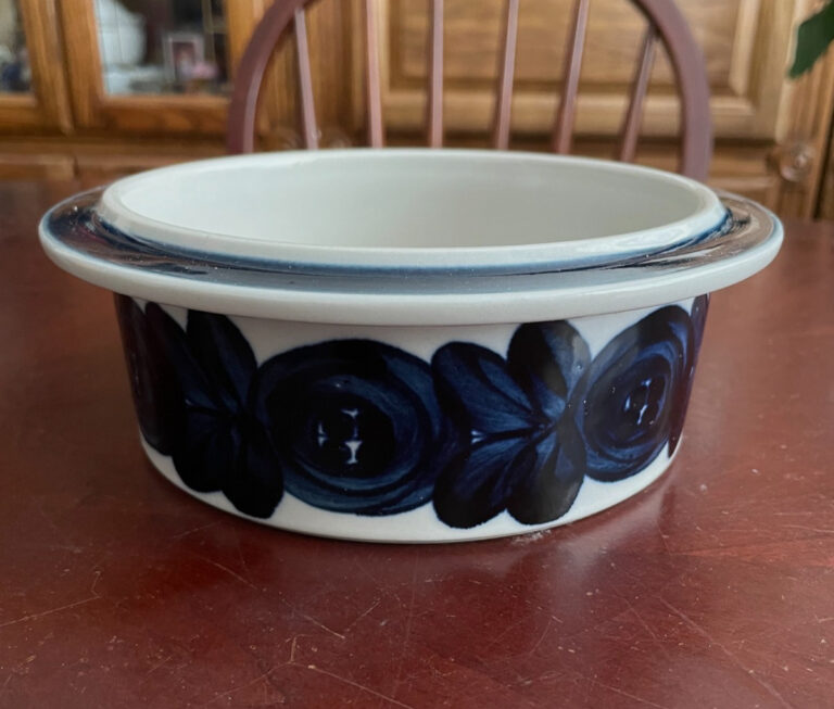 Read more about the article Arabia Valencia Ulla Procope Salad Soup Cereal Bowl  7 1/4 ” Finland