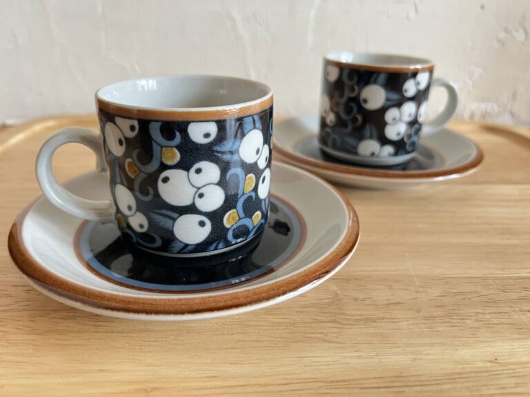 Read more about the article ARABIA Taika Coffee Cup and Saucer Set of 2/Taika/Snubbull Berry/Nordic/287-3