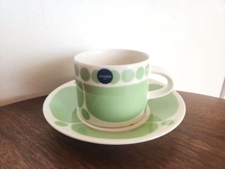 Read more about the article Arabia Sunnuntai Cup and Saucer Light Green
