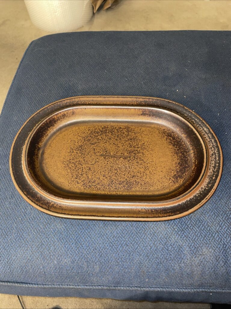 Read more about the article Arabia of Finland Ruska Deep Oval Serving Platter 14 3/8″ x 9 5/8″