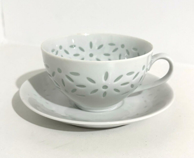 Read more about the article Arabia of Finland Rice Grain Teacup and Saucer Translucent White Porcelain