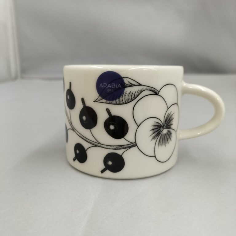 Read more about the article ARABIA PARATIISI Mug /Only USA DDP shipping