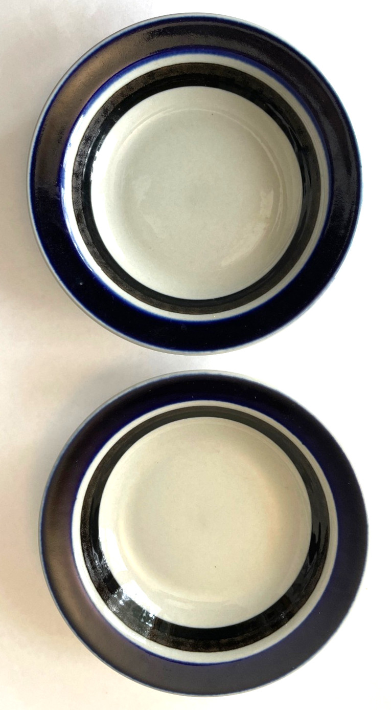 Read more about the article TWO (2 ) ARABIA Saara VTG MCM  6-5/8” Rimmed Soup Bowl Finland