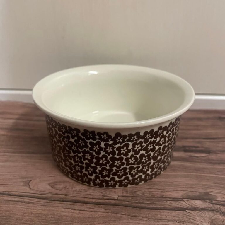 Read more about the article ARABIA Faenza Casserole Bowl Vintage /Only USA DDP shipping