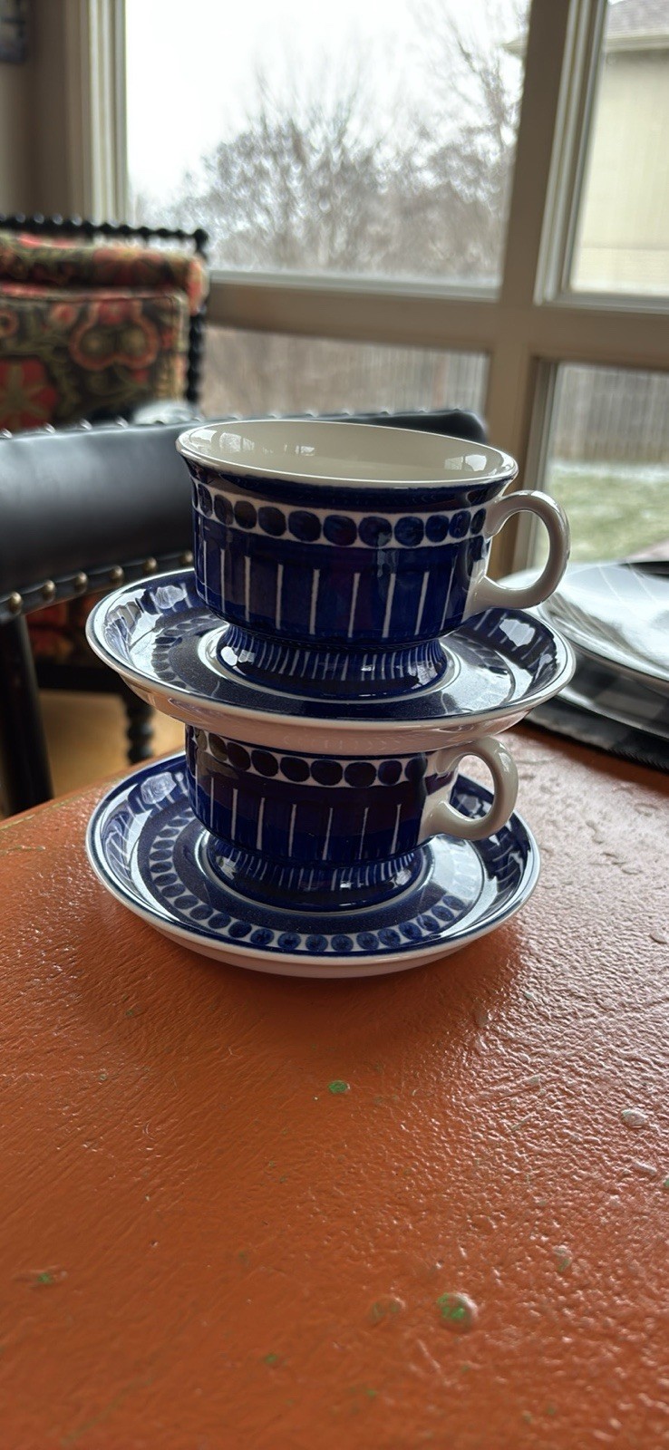 Read more about the article Arabia Finland Valencia Espresso / Demitasse Cup and Saucer Sets  4 pieces total