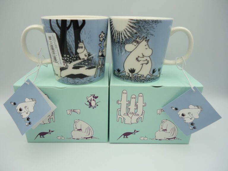 Read more about the article Arabia Moomin Mug 80th Anniversary Japan Limited Set of 2 | Boxed NEW