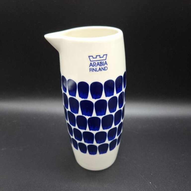 Read more about the article ARABIA 24h Tuokio Pitcher Finland Blue Cobalt Ceramic Tableware Design