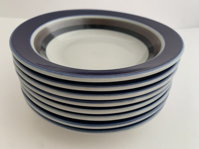 Read more about the article Karelia Arabia of Finland 6.5″ Small Fruit Side Dish Bowls #17 Set of 8 FINLAND